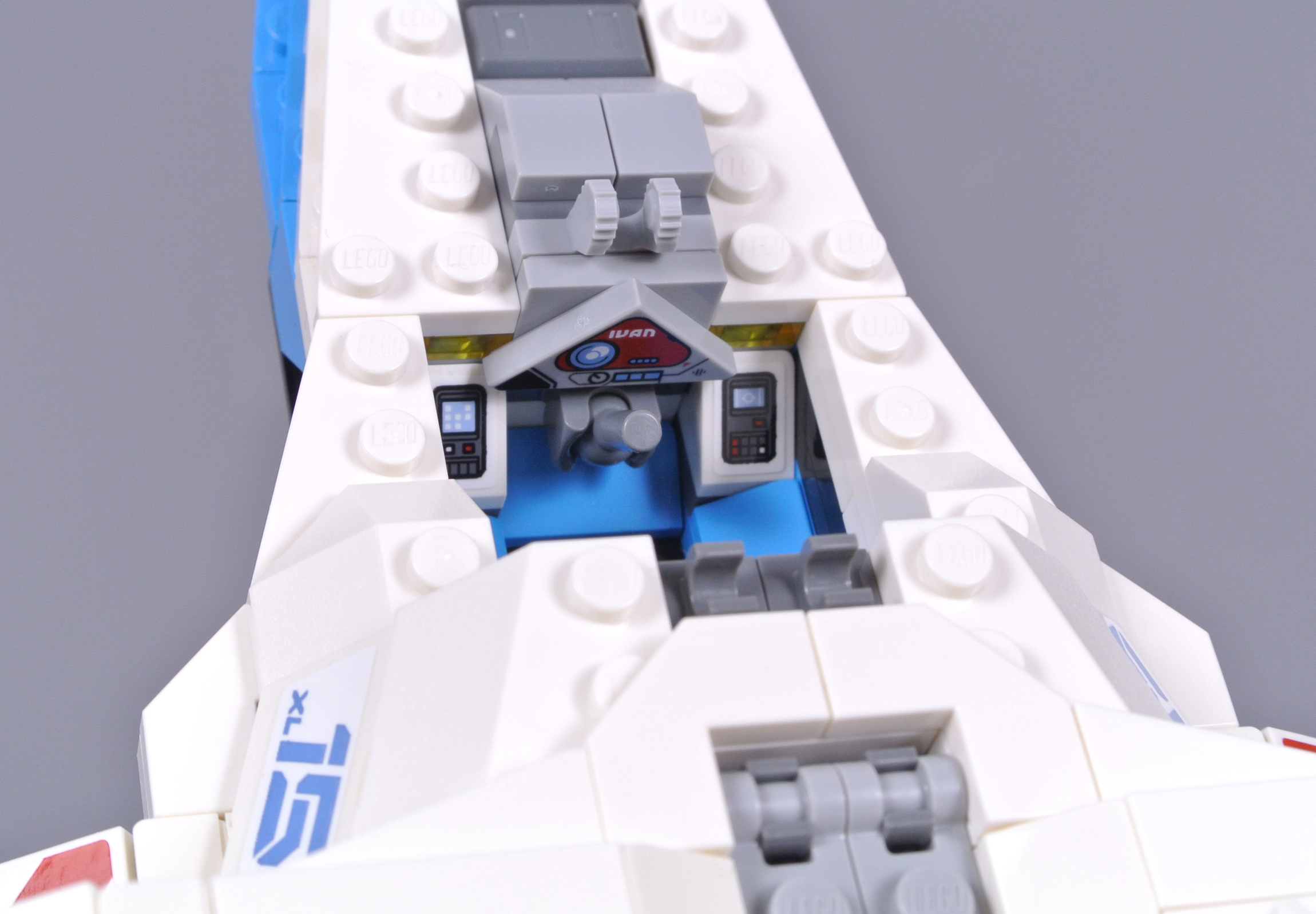 LEGO Disney 76832 XL-15 Spaceship review | Brickset